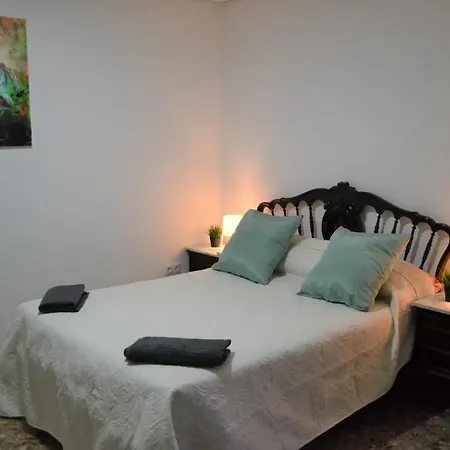 Superb 1 Bedroom With Gallery Cb7ev Apartment